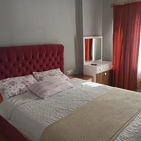 Eva Gold Apart 3*
